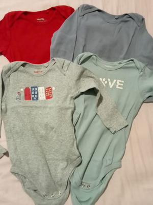 Τέσσερα μακρυμάνικα κορμάκια Lupilu 86/92 εκ. σαν καινούργια