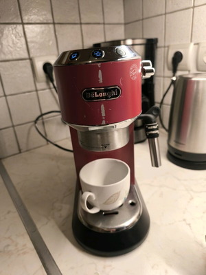 Delonghi Dedica EC685 espresso machine used with accessories