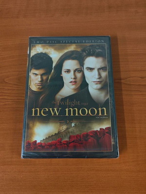 Twilight New Moon DVD new with subtitles