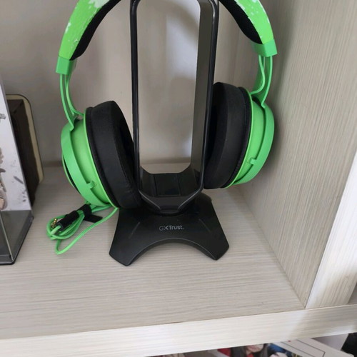 Trust GXT 265 Cintar RGB Premium headphone stand black like new