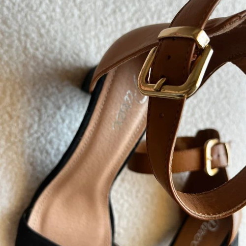 Parex two-tone high heel shoes size 37 used