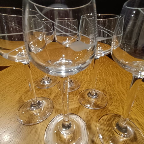 Set of 6 liqueur glasses used with engraved leaf design