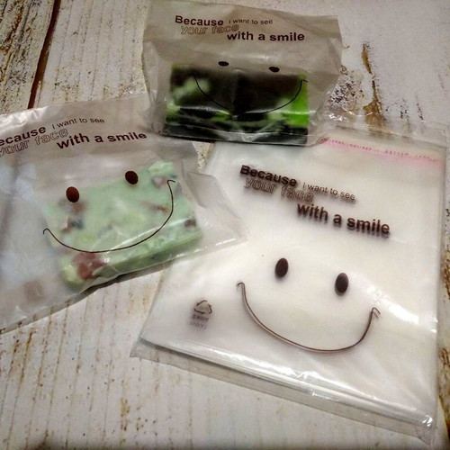 Smile Face cellophane bags 25 pcs new