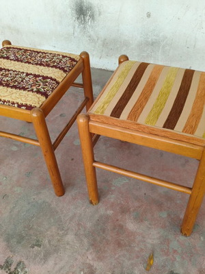 Set of 2 wooden stools used