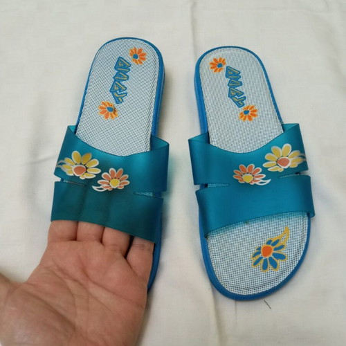 Summer slippers like new, size 37, colorful shades