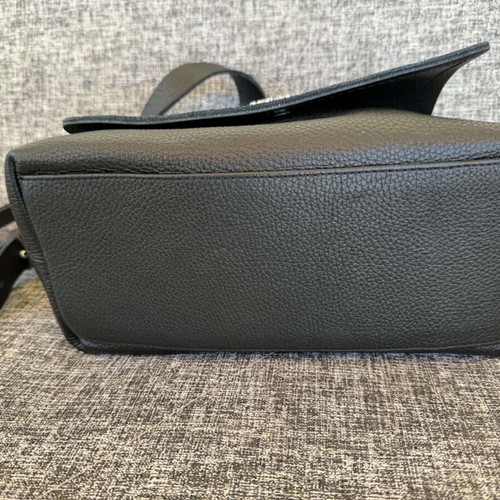 KEM leather shoulder bag like new, black, 22x30 cm