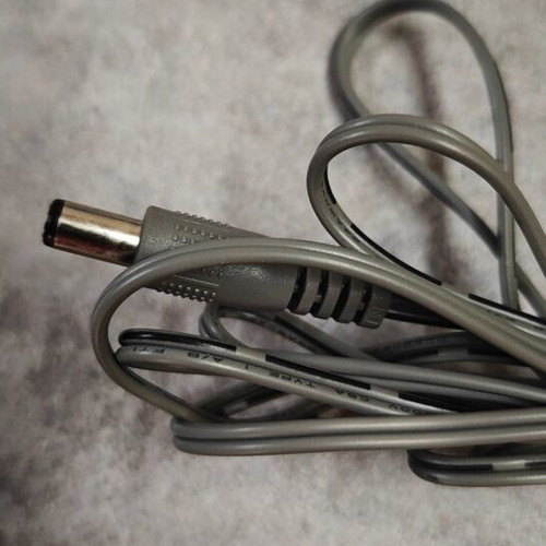 Car charger like new, length 180cm