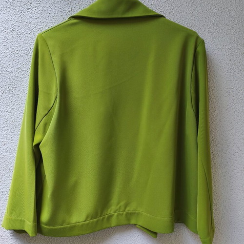 YNOT? Lime Green Blazer Small new with blue bee pin
