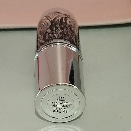 Benefit Moisturising Lip Balm like new