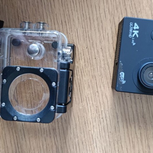Action camera 4K used with many accessories