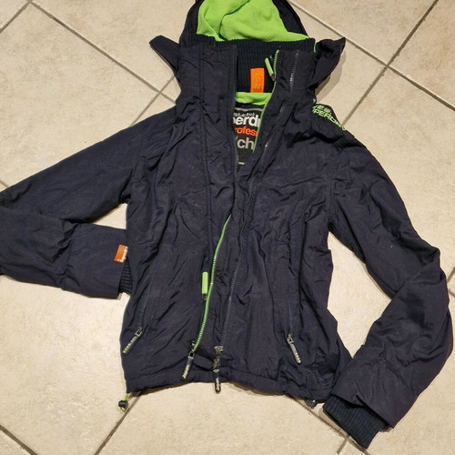 Superdry jacket like new, black and green, size S