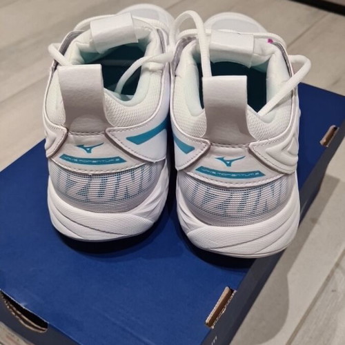 Mizuno Wave Momentum 2 women's volleyball shoes new, white, size 39