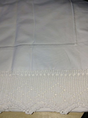 Σεντόνι με χειροποίητη δαντέλα σαν καινούργιο, βαμβακερό, μήκος 240