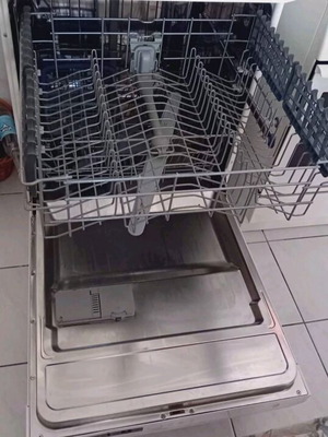 Beko dishwasher like new