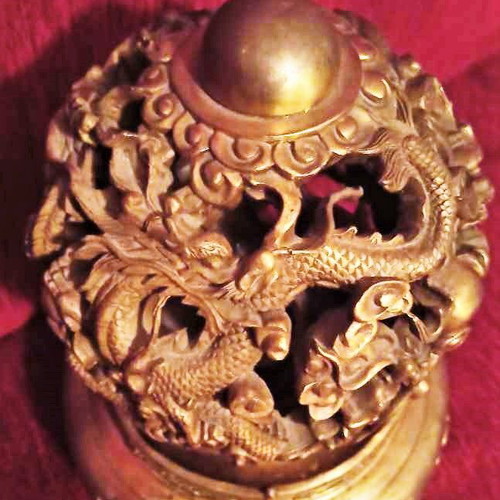 Chinese rotating feng shui ball like new, solid bronze