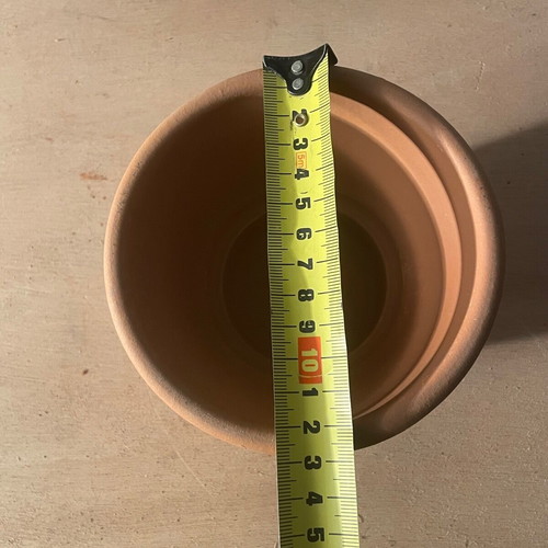 Deroma terracotta flower pots with hole made in Italy, set of 10