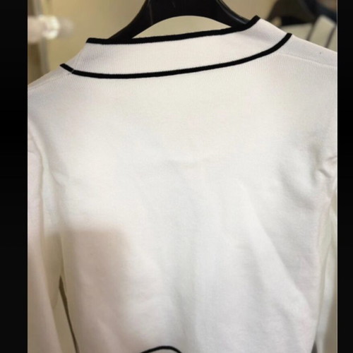 Cropped white cardigan with black details and gold buttons, new size M