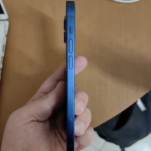 iPhone 12 and Apple Watch SE 2nd Gen cellular