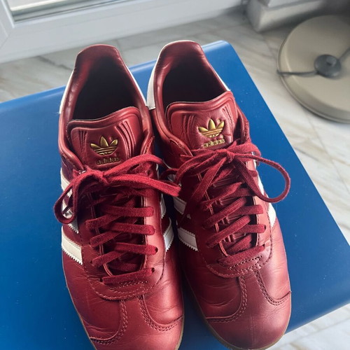 Adidas Gazelle athletic shoes like new, size 39 1/3, red