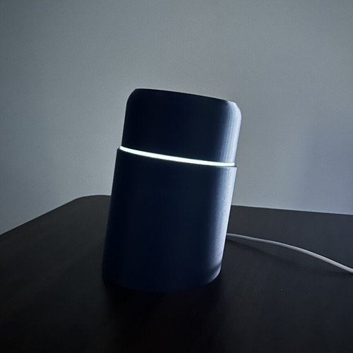 Table lamp with LED lighting like new, USB powered, adjustable light