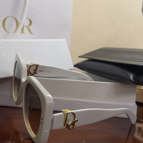 Dior sunglasses with white frame and dark gold lens new