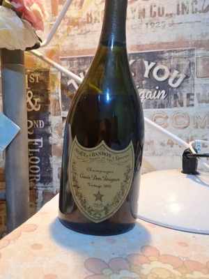 Dom Perignon Vintage 1995 σαμπάνια σαν καινούργιο, δεν είναι ανοιγμένο