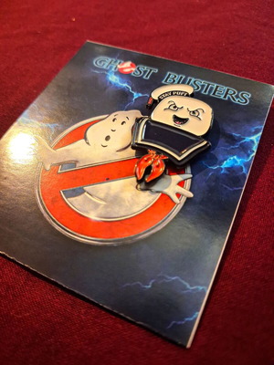 Ghostbusters Stay Puft Marshmallow Man embossed pin new