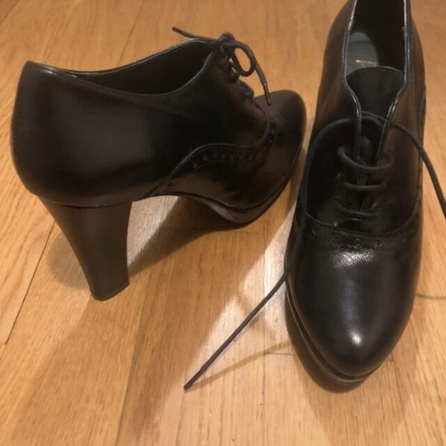 Patricia Miller black leather Oxford ankle boots size 40