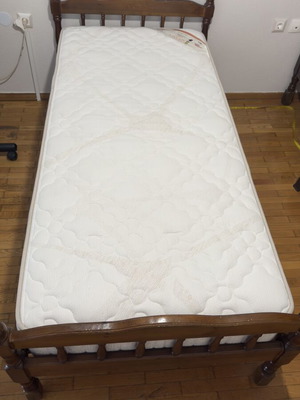 Wooden single bed 100x200 cm used, classic rustic style