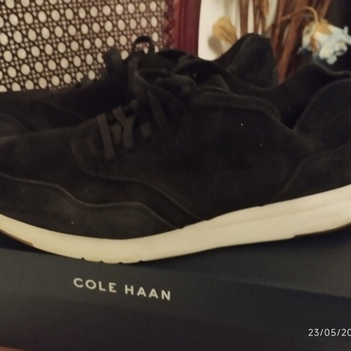 Cole Haan Suede Sneakers like new, black, size 42