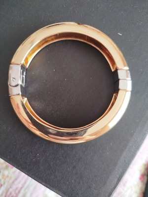 Zara metal bracelets set of 2 like new, gold and silver details