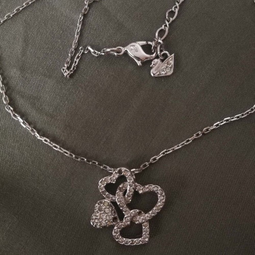 Swarovski pendant 4 hearts used
