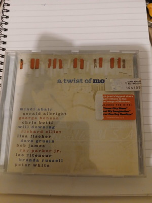 A Twist of Motown CD used, R&B / Soul