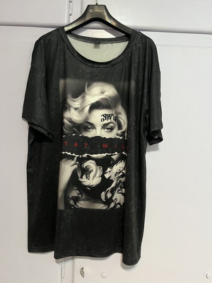 Oversized T-shirt with Marilyn Monroe graphic, new, plus size