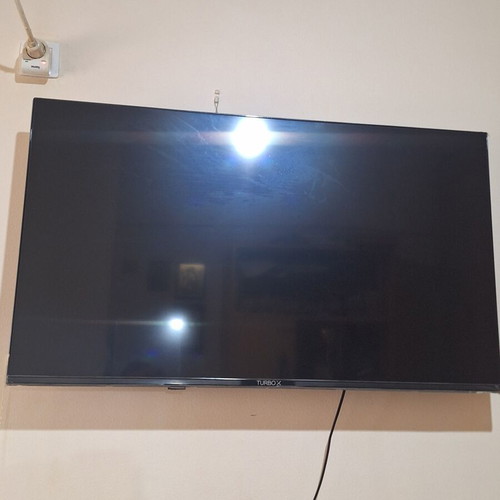 Turbo X 40 inch UHD Smart TV