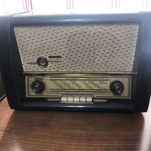 Old radios used, set of 3