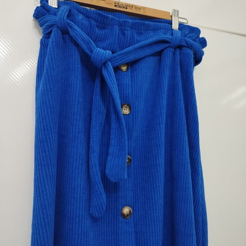 Blue electric corduroy skirt with buttons and belt like new