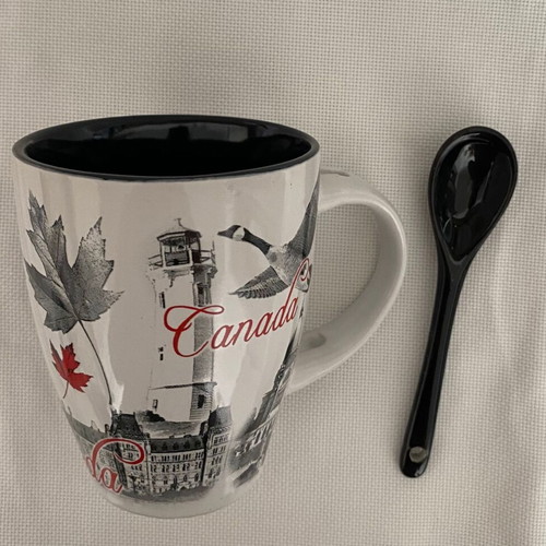 Canada souvenir mug like new