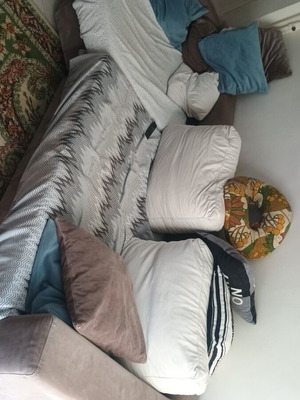 Sofa like new in 2 pieces, 3 meters long