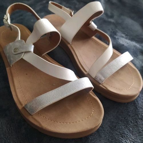 Women's sandals used, size 40, white and gray