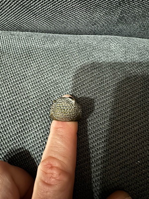 Owl ring used, missing one eye