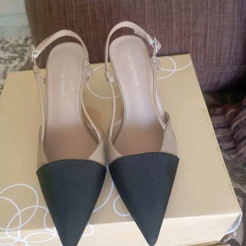 Slingback pumps beige - black like new, size 36
