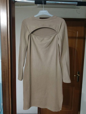 Hz moda Italian beige midi dress with chest cutout like new
