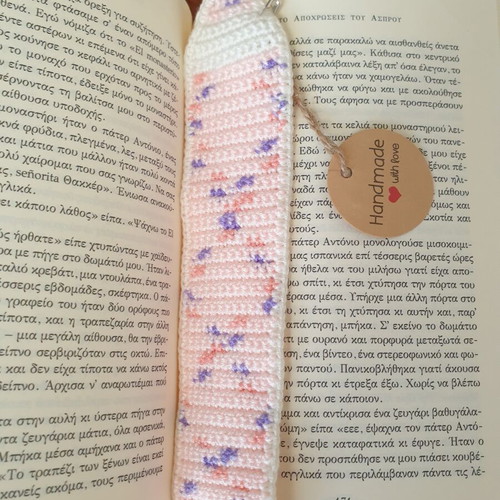 Bookmark pencil pink ombre handmade, new, bamboo and cotton yarn
