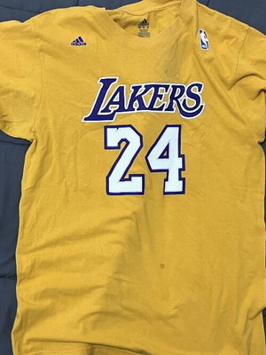 Los Angeles Lakers Kobe Bryant adidas T-shirt medium used