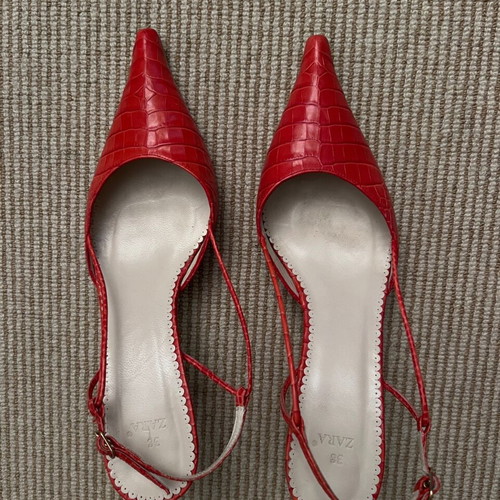 Zara leather shoes size 38 red new, unworn