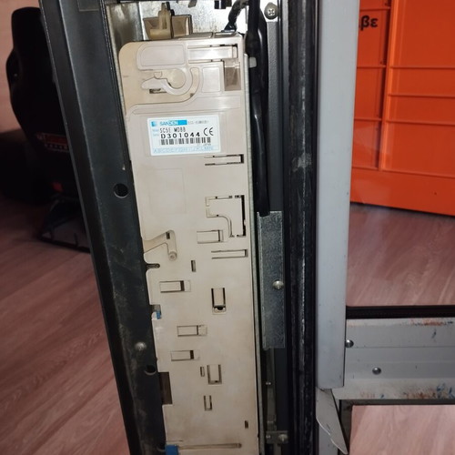 Vending machine used, broken, not working