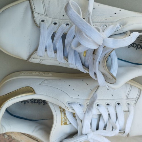 Adidas Stan Smith unisex sneakers used, size 40.5, white with gold details