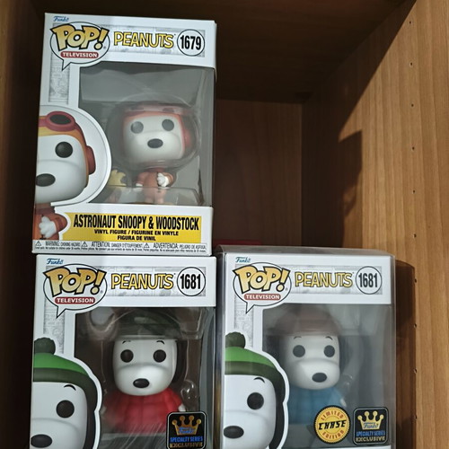 Funko Pop Snoopy 3-figure set with protectors new