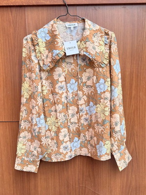 Floral shirt Edited with large collar, Rosalia Blouse model, size 36